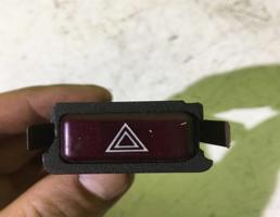 Кнопка аварийной сигнализации для BMW 5-серия E28 81-87  запчасти бу