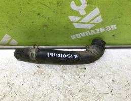 Патрубок радиатора для VW Golf 2 Jetta 2 83-92  запчасти бу