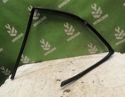 Уплотнитель стекла двери для Renault Clio 2 Symbol 1998-2008  запчасти бу