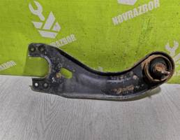 Рычаг задний продольный правый для Hyundai i30 12-17  запчасти бу