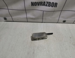 Плафон салонный для Peugeot 307 2001-2008  запчасти бу