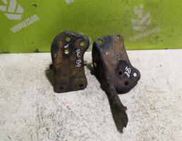 Кронштейн задней балки для VW Passat B4 94-96  запчасти бу