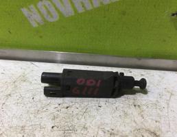 Датчик включения стопсигнала для VW Golf 3 Vento 91-97  запчасти бу