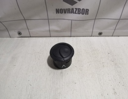 Дефлектор воздушный для Renault Logan 2005-2014  запчасти бу