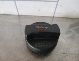 Крышка маслозаливной горловины для VW Passat B5 96-00  запчасти бу