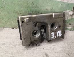 Замок двери задней правой для VW Passat B4 94-96  запчасти бу