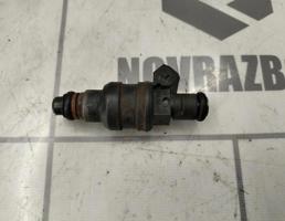 Форсунка инжекторная для VW Passat B5 96-00  запчасти бу
