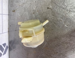 Бачок гидроусилителя для Kia RIO 1 2000-2004  запчасти бу