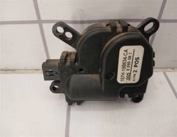 Моторчик заслонки отопителя для Ford Focus 2 08-11  запчасти бу