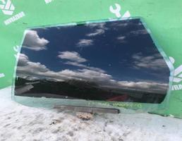 Стекло двери задней левой для VW Passat  B3  1988-1993  запчасти бу