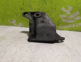 Кронштейн двигателя правый для VW Polo Classic 95-02  запчасти бу