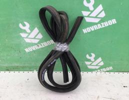 Уплотнитель двери для VW Golf 3 Vento 91-97  запчасти бу