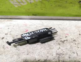 Датчик включения стопсигнала для Opel Vectra B 1999-2002  запчасти бу