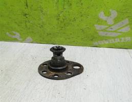 Цапфа для VW Golf 3 Vento 91-97  запчасти бу