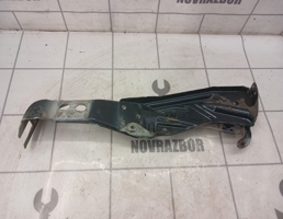 Кронштейн замка капота для Audi A6 (C4) 1994-1997  запчасти бу