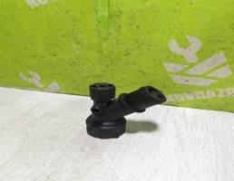 Фланец / тройник для VW Golf 4 Bora 97-05  запчасти бу