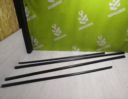 Уплотнитель стекла двери для Mercedes Benz W210 E-class 1995-2000  запчасти бу