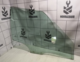 Стекло двери передней правой для Skoda Fabia 2007-2015  запчасти бу