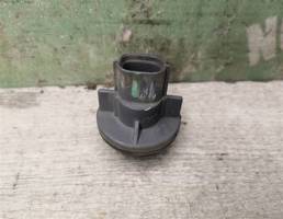 Патрон для Mitsubishi Space Wagon (N3,N4) 1991-2000  запчасти бу