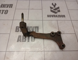 Кронштейн двигателя правый для Chery QQ6 S21 07-10  запчасти бу