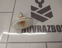 Повторитель на крыло белый для Chevrolet Aveo T200 03-08  запчасти бу