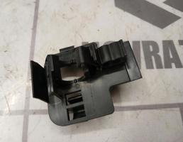 Кронштейн (сопут. товар) для Renault Clio 3  2005-2012  запчасти бу