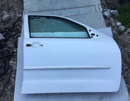 Дверь передняя правая для VW Polo 99-01  запчасти бу