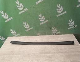 Молдинг передней левой двери для Ford Tourneo Connect 02-13  запчасти бу