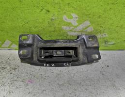 Опора КПП левая для Ford Focus 2 05-08  запчасти бу