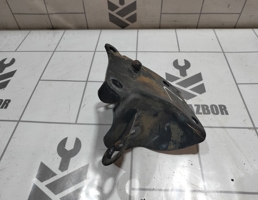 Кронштейн задней балки для LADA VESTA 15-19  запчасти бу