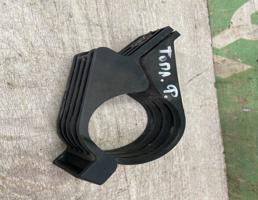 Кронштейн топливного фильтра для BMW X3 F25 2010-2017  запчасти бу