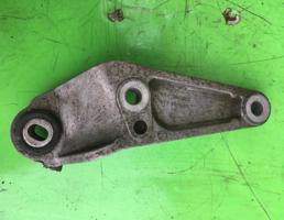 Кронштейн двигателя для Opel Corsa D 2006-2014  запчасти бу