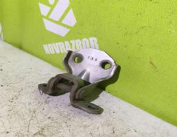 Петля двери задней левой нижняя для Subaru Forester S10 1997-2000  запчасти бу