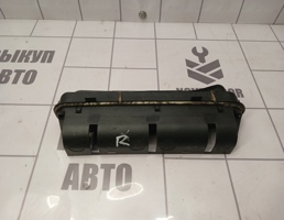 Решетка вентиляционная для Peugeot 307 2001-2008  запчасти бу