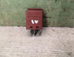 Реле для Ford Escort /Orion 1995-1998  запчасти бу