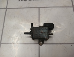 Клапан электромагнитный для VW Passat B5 96-00  запчасти бу