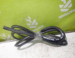 Уплотнитель двери для Renault Kangoo 97-03  запчасти бу