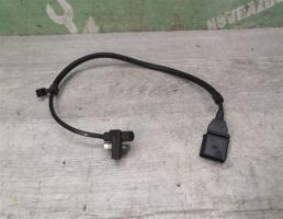 Датчик положения коленвала для VW Polo Classic 95-02  запчасти бу