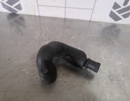 Шланг вентиляции картер. газов для VW Passat B5 96-00  запчасти бу