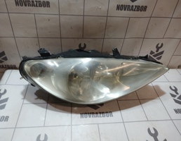 Фара правая для Peugeot 307 2001-2008  запчасти бу