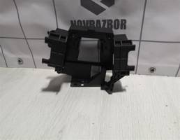 Кронштейн (сопут. товар) для Ford Focus 2 08-11  запчасти бу
