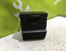 Дефлектор воздушный для Audi 80  90  B3  86-91  запчасти бу