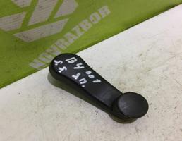 Ручка стеклоподъемника для VW Passat B4 94-96  запчасти бу
