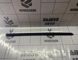 Молдинг стекла для Peugeot 307 2001-2008  запчасти бу