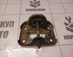 Кронштейн задней балки для Peugeot 307 2001-2008  запчасти бу