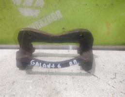 Скоба суппорта переднего для Mitsubishi Galant 6 E30 1988-1993  запчасти бу