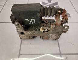 Замок двери задней правой для Renault Logan 2005-2014  запчасти бу