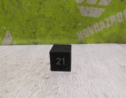 Реле для Audi 100 C4 91-94  запчасти бу