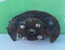 Кулак поворотный передний правый для Toyota Corolla E12 2001-2006  запчасти бу