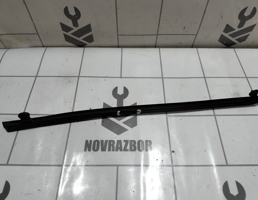 Уплотнитель двери для Renault Clio 3  2005-2012  запчасти бу